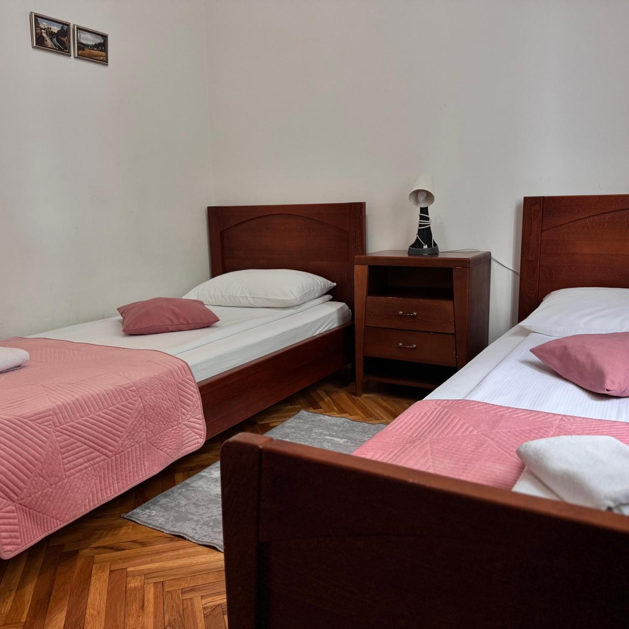Hotel Paviljon Bihac Exterior photo